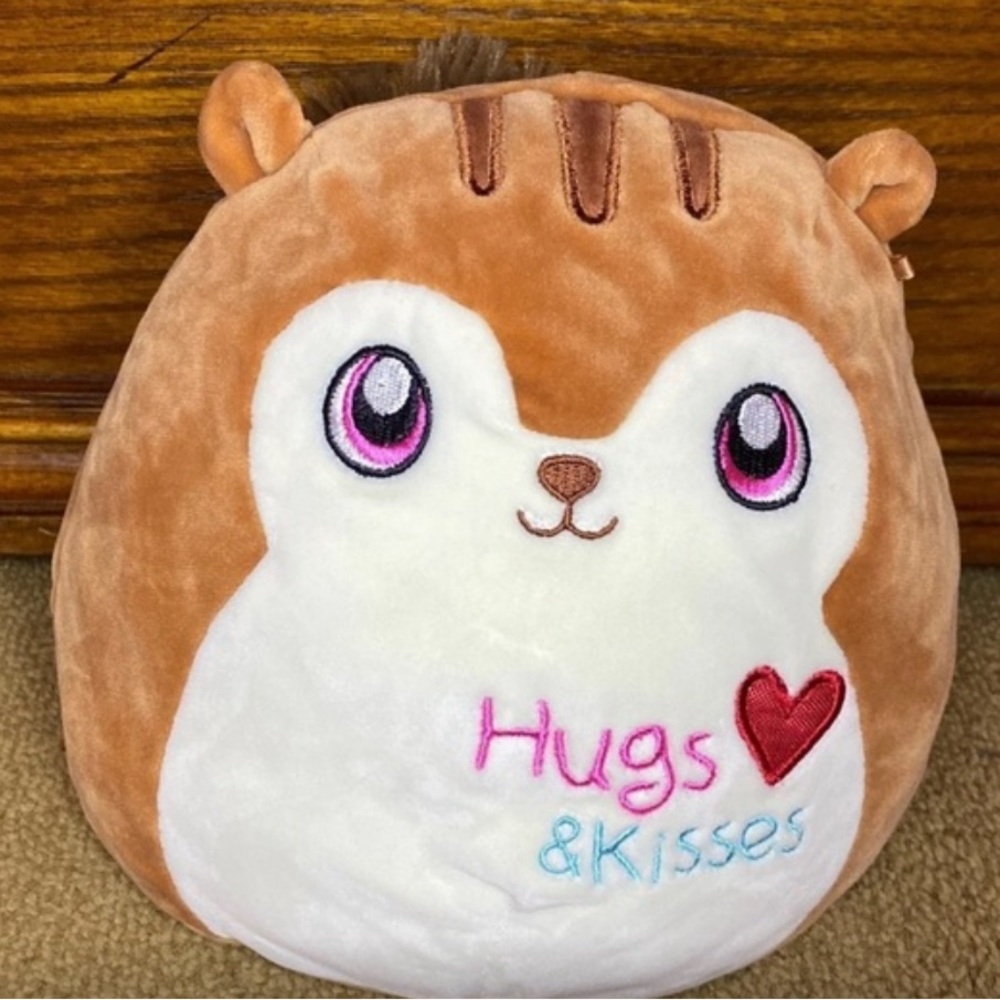 Nic the Squirrel 8 inch Squishmallows Plush Valentine’s Day 💕